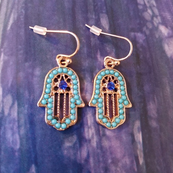 ❤NEW Gold Hamsa Hand Blue/Crystal Dangle Earrings - Picture 2 of 6